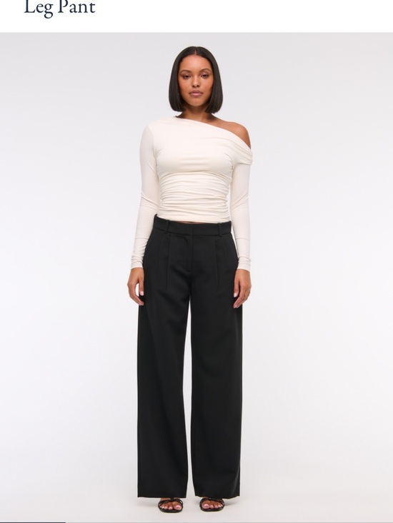 Abercrombie & Fitch Pants - Abercrombie & Fitch RED Wide-Leg Pleated
